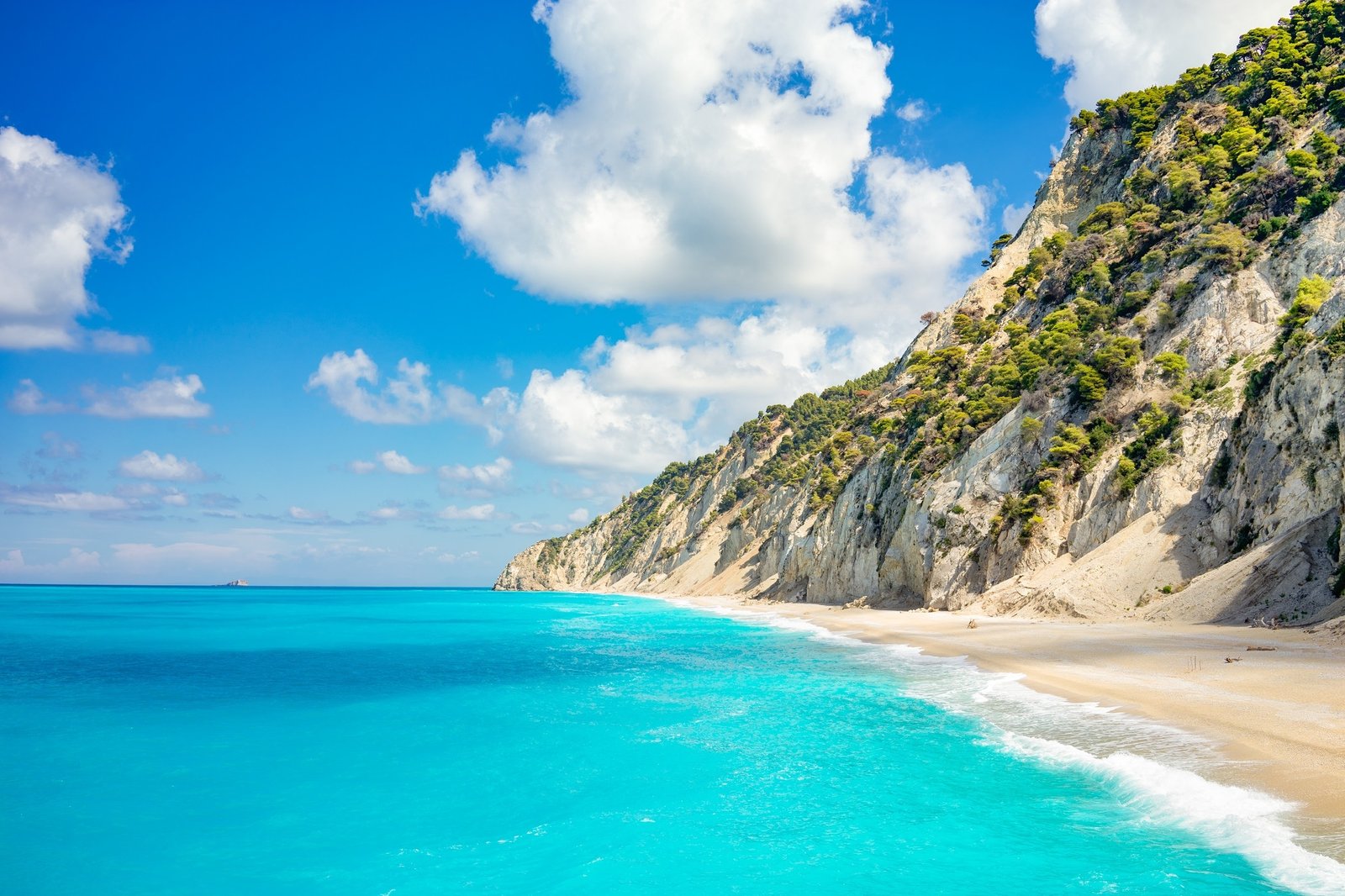 The Best Mediterranean Destinations for Your First Time Sailing