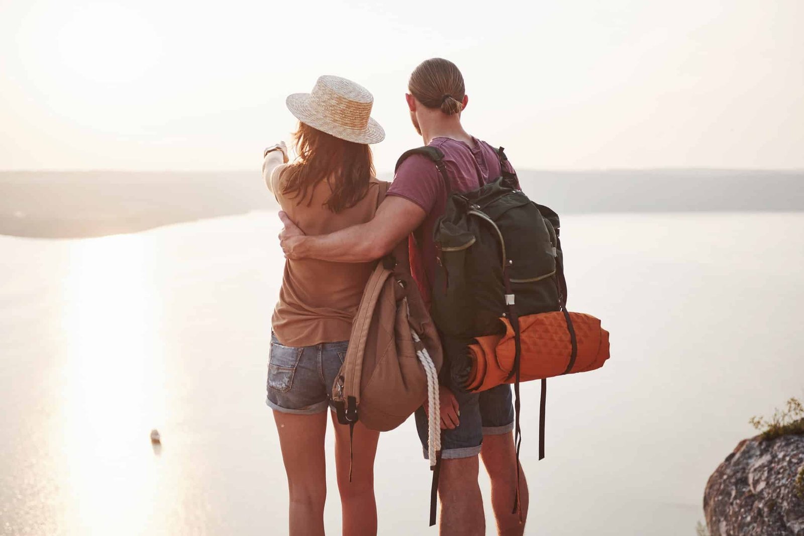 Tips for a Smooth Journey When Backpacking as a Couple