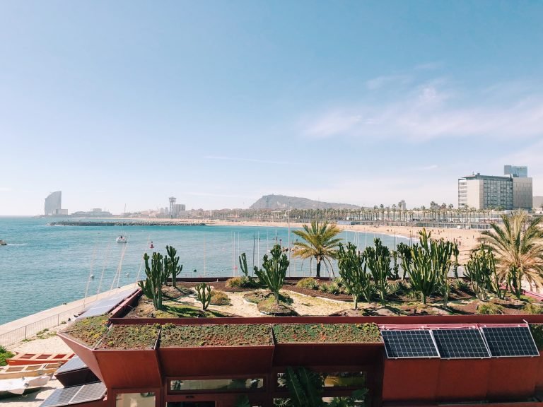 harbour-at-barceloneta-beach-barcelona-spain-S4FK8NT