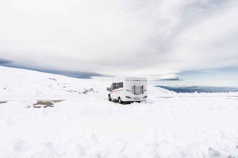 motorhome-at-ski-resort-of-sierra-nevada-TJY72D5-scaled
